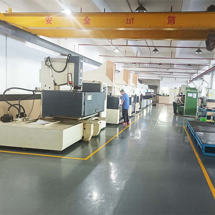 模具（jù）加工設備，火花機（jī）加工